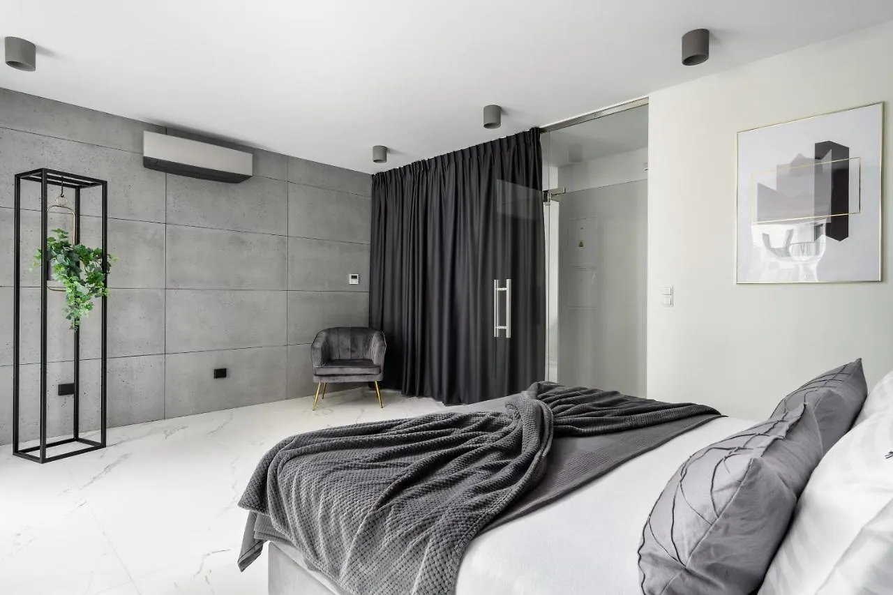 El Apartments - Golden Palace Познань 0*,
